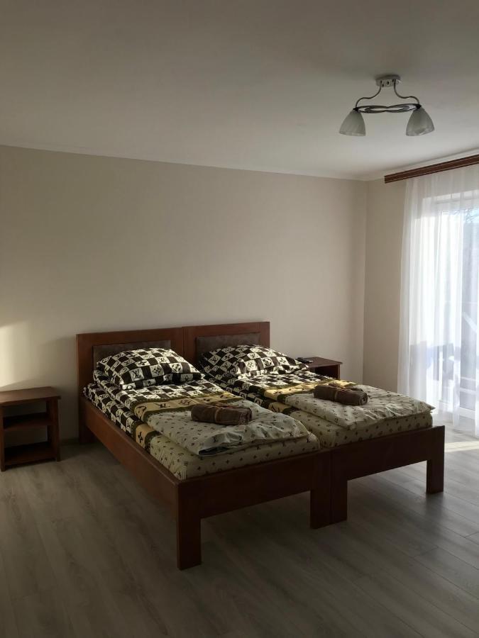 Harmony Bed & Breakfast Lazeșciîna Exterior foto